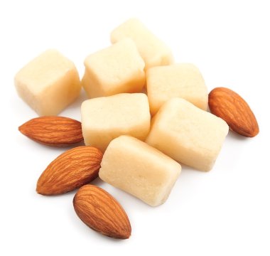 badem ile badem ezmesi 