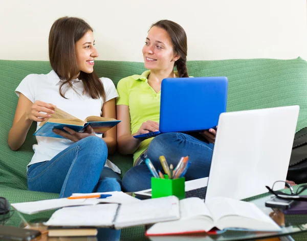 Student girls studying at home — Stock Photo, Image