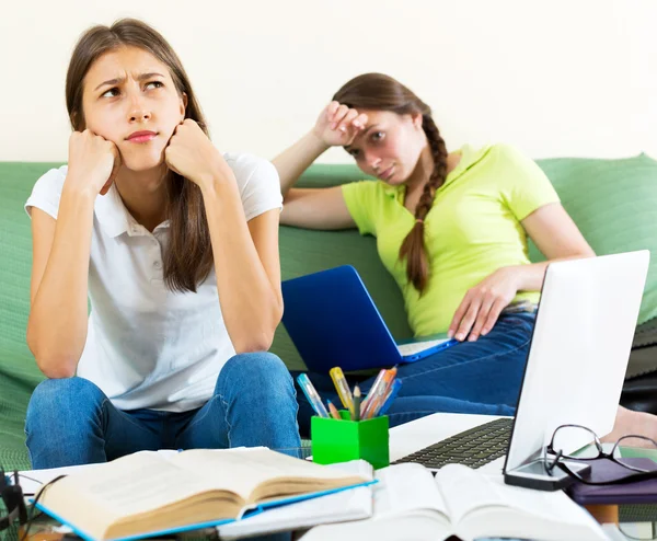 Two melancholy female students — Stock Photo, Image