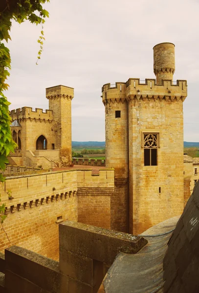 Torres del antiguo castillo . — Foto de Stock