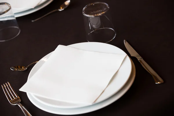 Dining set of empty white plate — Stock Photo, Image