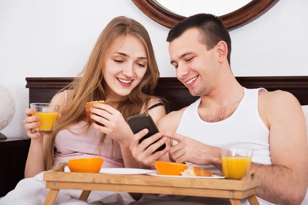 Young  smiling couple — Stock Photo, Image