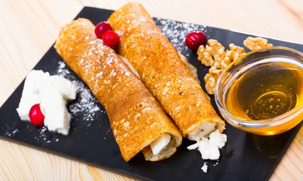 Bulgarian thin pancakes with brynza — Stock Photo, Image