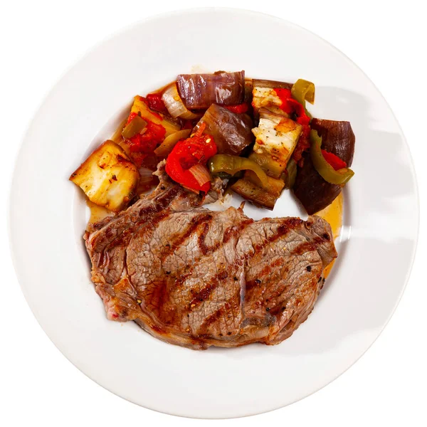 Beef entrecote with vegetables and stewed eggplant — Stock Photo, Image