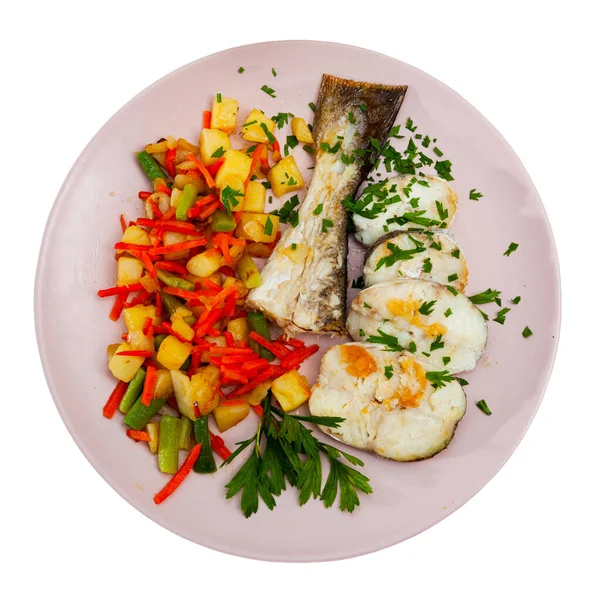 Oven baked hake with vegetable garnish — Stock Photo, Image