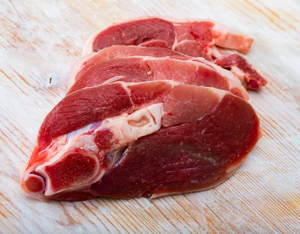 Fresh uncooked sliced mutton — Stock Photo, Image