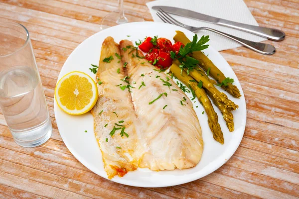 Roasted perch fish fillet with pickled vegetables — Stock Photo, Image
