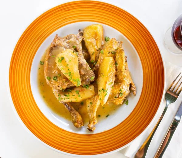 Πικάντε ντε Πόλο, πικάντικο κοτόπουλο με αχλάδια — Φωτογραφία Αρχείου