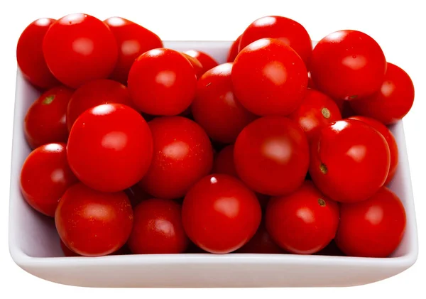 Frische Bio-Kirschtomaten auf weiß — Stockfoto