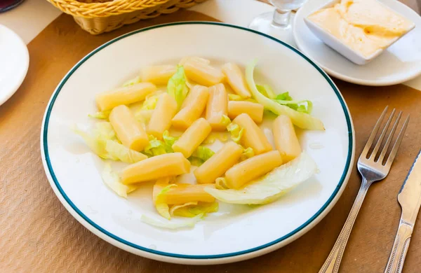 Boiled asparagus on plate served with mayonnaise — Stock Photo, Image