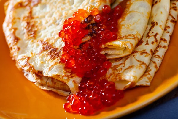 Crepes with red caviar — Stock Photo, Image