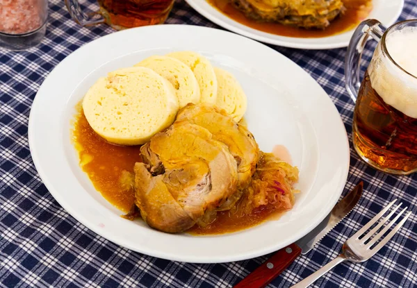 Boulettes tchèques à la choucroute et au porc — Photo