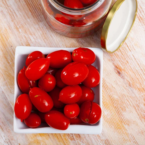 Tomat yang diaduk di piring — Stok Foto