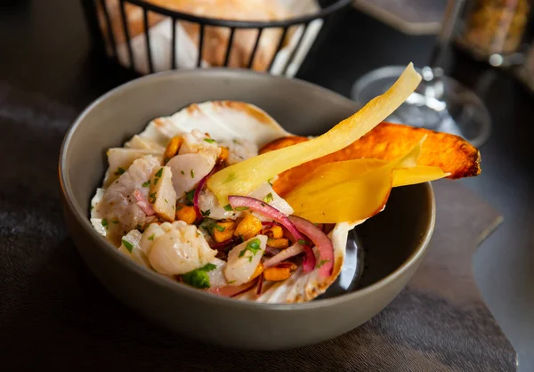 Ceviche met garnalen, verse groenten — Stockfoto