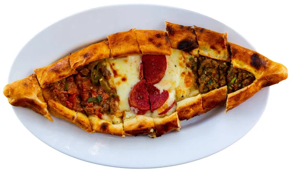 Pide, pan plano turco con relleno mixto —  Fotos de Stock