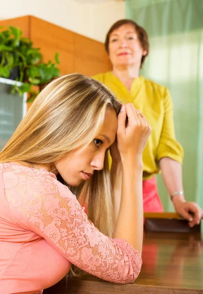 Mother and  daughter  after quarrel — Stock Photo, Image