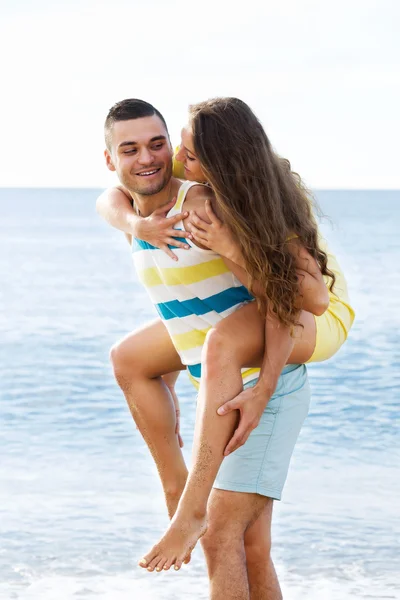 Casal em Seaside — Fotografia de Stock