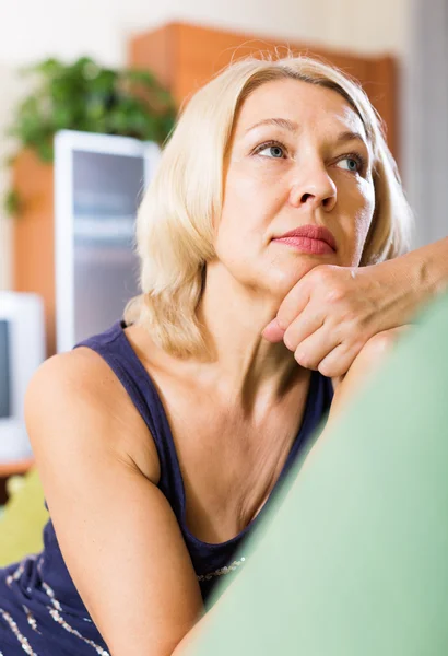 Depressed  elderly woman — Stock Photo, Image