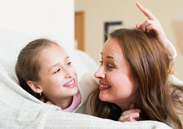 Mom and little daughter — Stock Photo, Image