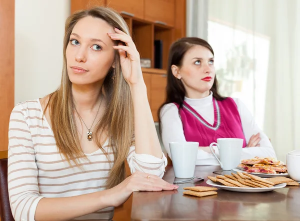 Women after conflict in home — Stock Photo, Image