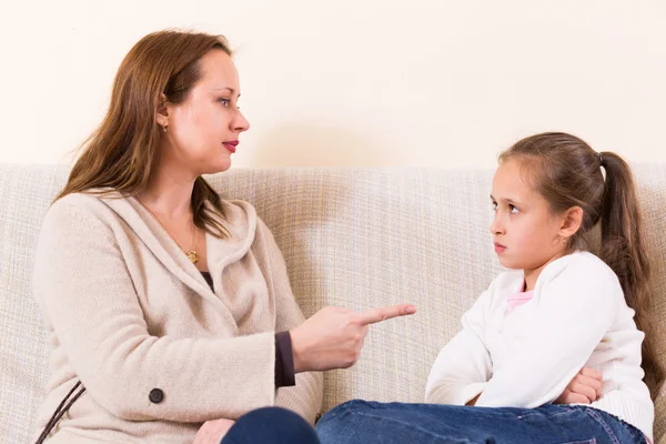 Mother scolding little daughter — Stock Photo, Image