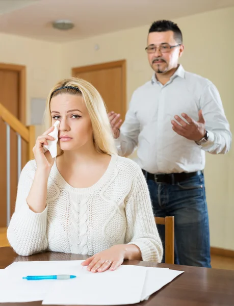 Couple having financial problems — Stock Photo, Image