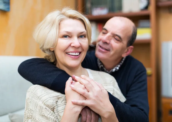 Pensioners enjoying company of each — Stock Photo, Image