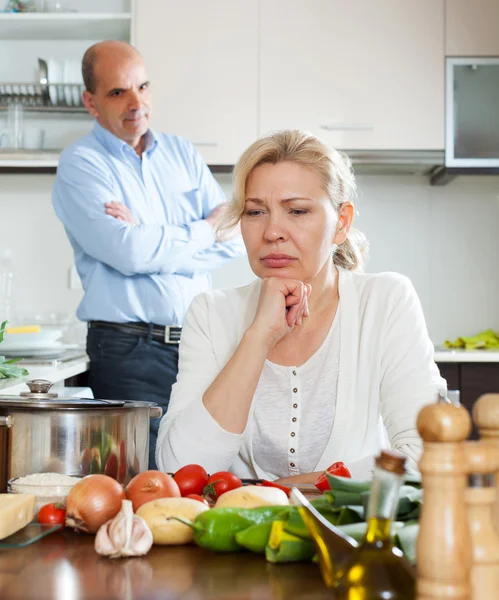 Conflicto familiar en cocina — Foto de Stock