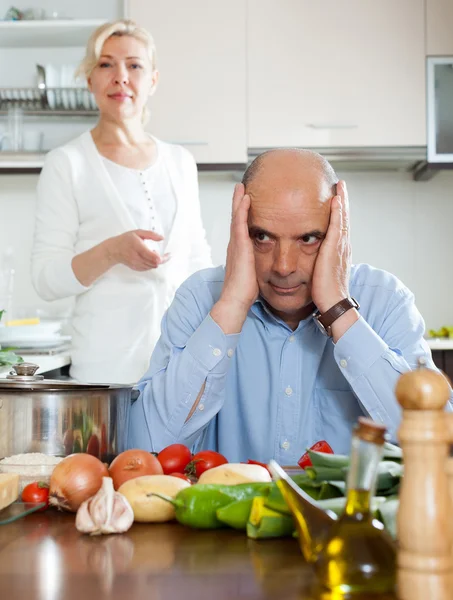 Family conflict in kitchen — Stock Photo, Image