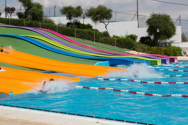 Su kaydırağı Barcelona waterpark adlı — Stok fotoğraf