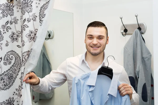Happy male at fitting-room — Stock Photo, Image