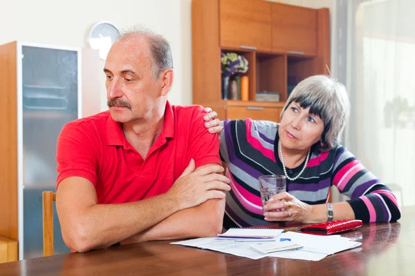 Problemi finanziari nella famiglia — Foto Stock