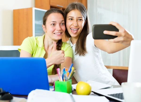 Girls taking a selfie photo — Stock Photo, Image