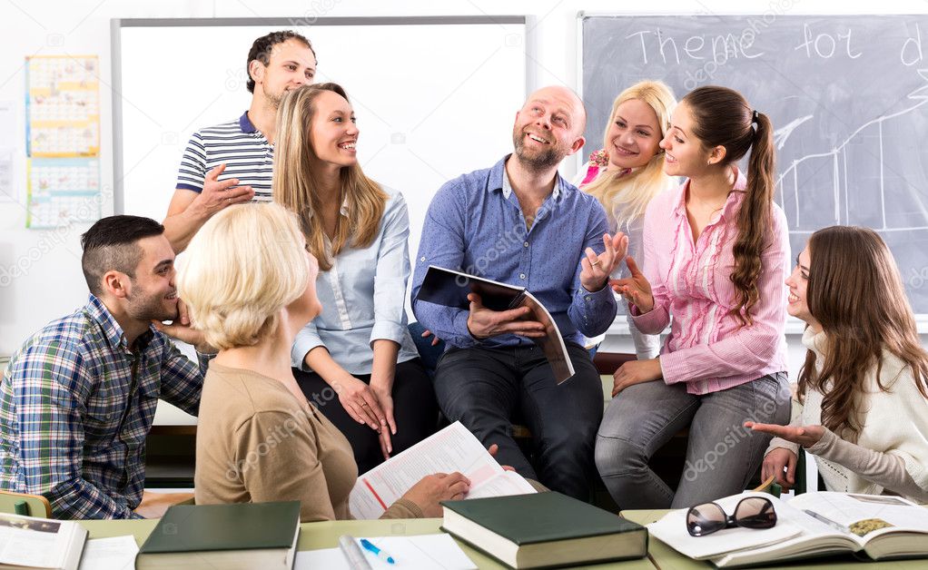 предметы в школе. владислава дмитриевна учитель. учебные предметы в школе. люди разных социальных групп. учительница по химии.