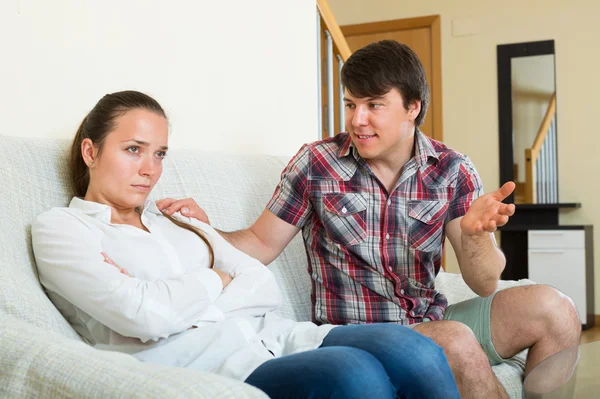 Woman consoling the depressed man — Stock Photo, Image