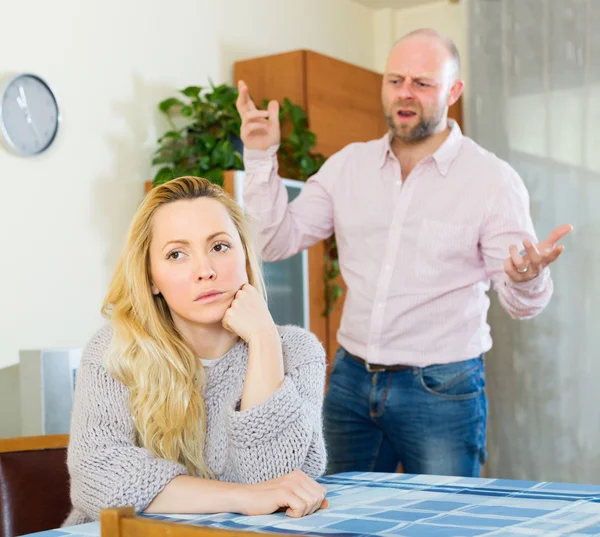 Angry couple during quarrel — Stock Photo, Image