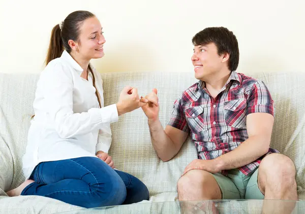 Loving couple is reconciled — Stock Photo, Image