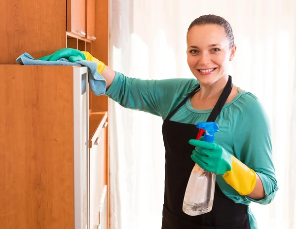 Woman cleaning office room — Stock Photo, Image