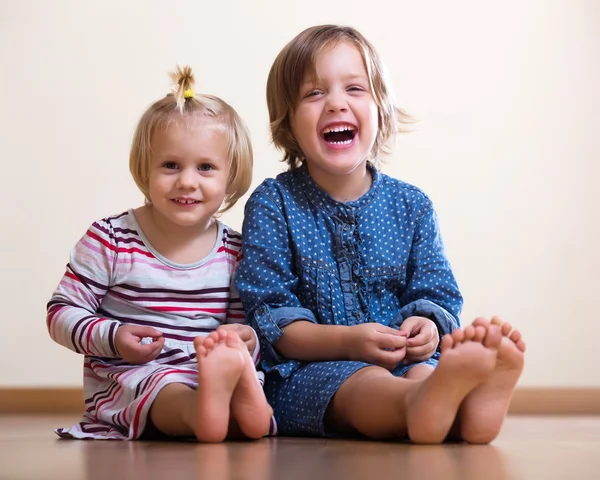 Two happy sisters Royalty Free Stock Photos