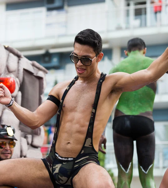 Gay pride-parade in sitges. — Stockfoto