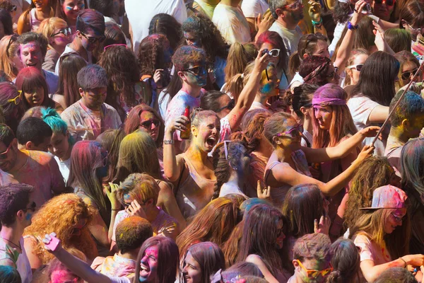 Festival de los colores Holi en Barcelona —  Fotos de Stock