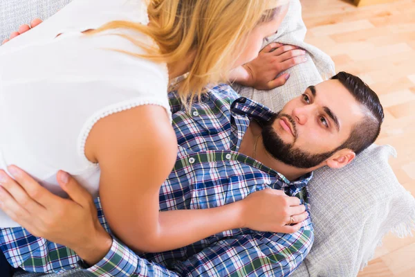 Retrato de pareja amorosa —  Fotos de Stock