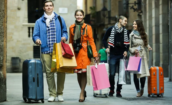 Young adults in shopping tour — Stock Photo, Image