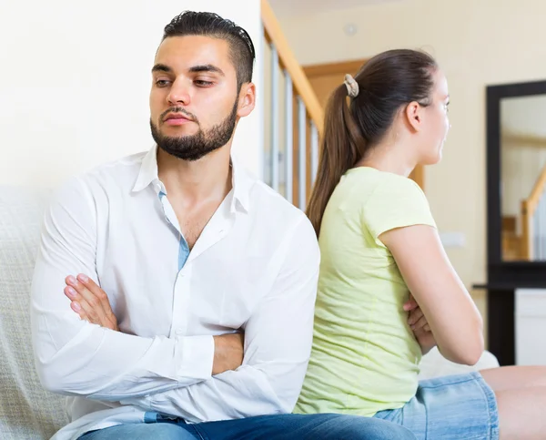 Couple having conflict indoors — Stock Photo, Image