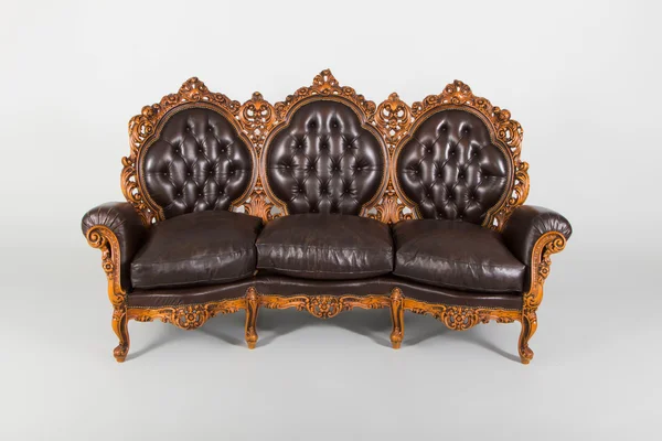 Antique luxury leather settee — Stock Photo, Image