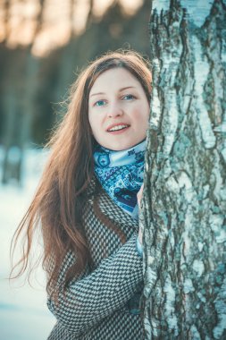 Bir akşam yürümek Park çevresinde