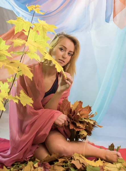 Herfst romantisch portret — Stockfoto