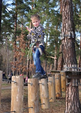 Genç halatlar üzerinde