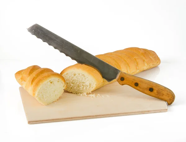 Baguette con cuchillo —  Fotos de Stock