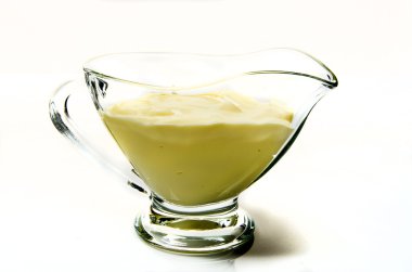 beyaz zemin üzerine mayonez